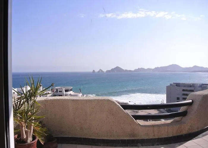Apartment Oceanfront Penthouse, 2 Masters, 2 Baths, Kitchen! *