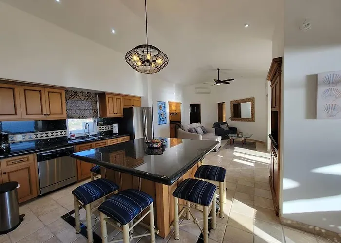 Oceanfront Penthouse, 2 Masters, 2 Baths, Kitchen! * Cabo San Lucas